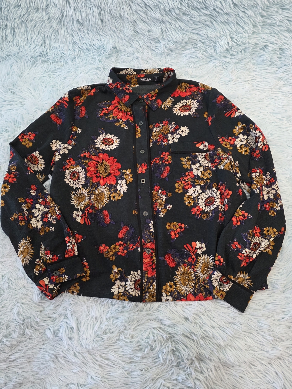 Nasty Gal Floral Blouse Black & Red Flower Print - Size 6 - Dark Romance